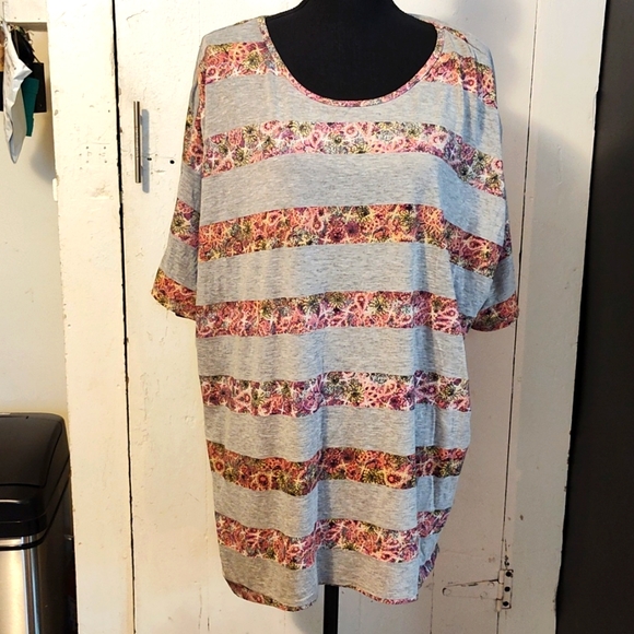 LuLaRoe Irma - Picture 1 of 3